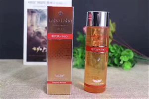 收斂水和面膜的順序是什么 收斂水先用還是面膜先用 收斂水和面膜的順序是什么 收斂水先用還是面膜先用