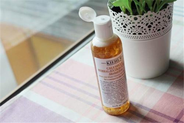 科顏氏金盞花爽膚水功效是什么 科顏氏金盞花水濕敷好嗎 科顏氏金盞花爽膚水功效是什么 科顏氏金盞花水濕敷好嗎