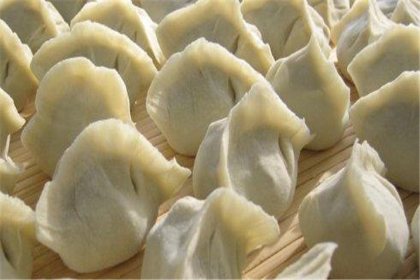 餃子皮是發(fā)面還是死面 餃子皮是怎么做的 餃子皮是發(fā)面還是死面 餃子皮是怎么做的