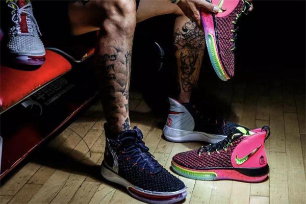 耐克alphadunk和hd哪個(gè)好 alphadunk和hd對比測評