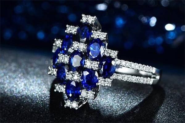 緬甸藍(lán)寶石怎么辨別 緬甸藍(lán)寶石真假鑒定 緬甸藍(lán)寶石怎么辨別 緬甸藍(lán)寶石真假鑒定