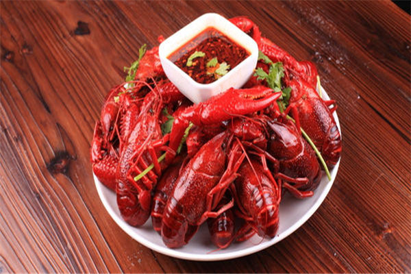 小龍蝦可以吃殼嗎 小龍蝦可以吃的部分有哪些 小龍蝦可以吃殼嗎 小龍蝦可以吃的部分有哪些