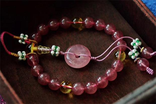 草莓晶產(chǎn)地在哪里 草莓晶哪里產(chǎn)的最好 草莓晶產(chǎn)地在哪里 草莓晶哪里產(chǎn)的最好