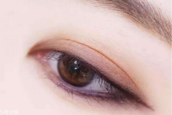 新手適合眼線筆還是眼線液 眼線筆和眼線液各有優(yōu)缺點(diǎn) 新手適合眼線筆還是眼線液 眼線筆和眼線液各有優(yōu)缺點(diǎn)