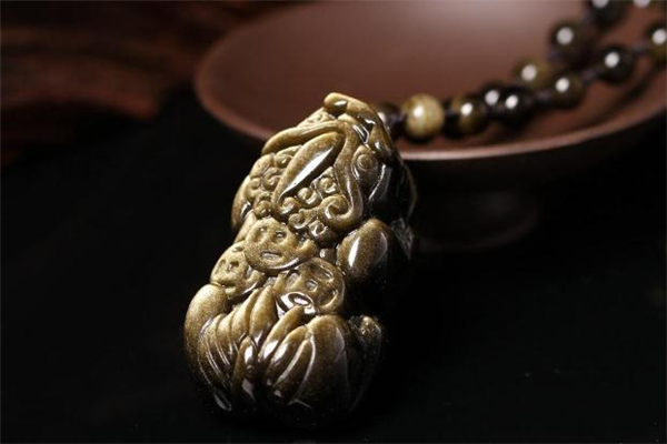 金曜石貔貅吊墜多少錢 金曜石貔貅價(jià)格貴嗎 金曜石貔貅吊墜多少錢 金曜石貔貅價(jià)格貴嗎