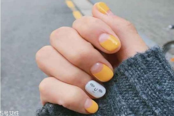 美甲封層的作用 美甲畫(huà)法教程