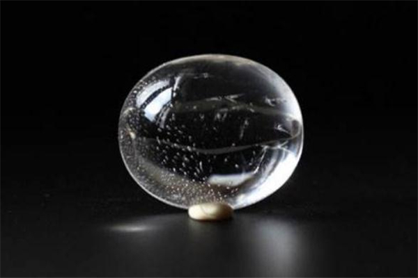 水膽水晶有收藏價(jià)值嗎 水膽水晶值錢嗎 水膽水晶有收藏價(jià)值嗎 水膽水晶值錢嗎