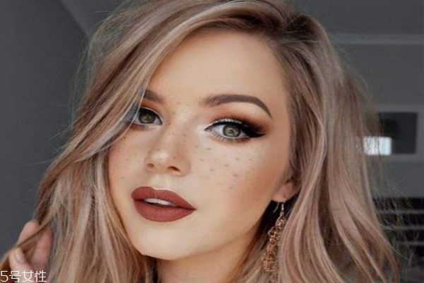 歐美妝技巧有哪些 畫歐美妝要注意哪些事項 歐美妝技巧有哪些 畫歐美妝要注意哪些事項
