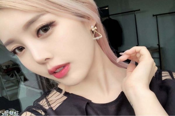 怎么畫淡妝最好看 快速畫好淡妝方法 怎么畫淡妝最好看 快速畫好淡妝方法