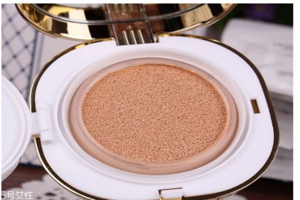 歐惠的完美遮瑕氣墊CC霜怎么樣呢 歐惠的完美遮瑕氣墊CC霜適合什么年齡人群呢 歐惠的完美遮瑕氣墊CC霜怎么樣呢 歐惠的完美遮瑕氣墊CC霜適合什么年齡人群呢