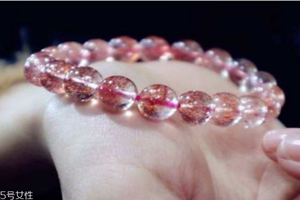 什么是草莓晶呢 草莓晶有什么用呢 什么是草莓晶呢 草莓晶有什么用呢