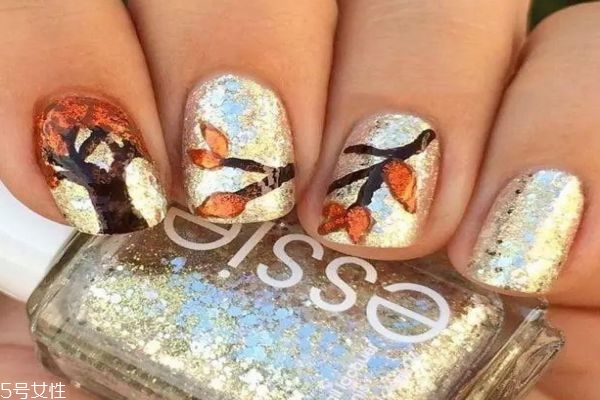秋天適合做什么美甲 適合秋天做的美甲圖片