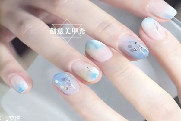 暈染美甲有哪些 線條暈染美甲教程 暈染美甲有哪些 線條暈染美甲教程