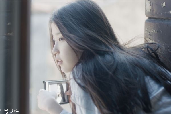 夏季干性皮膚怎樣美白 干性皮膚保養(yǎng)細節(jié) 夏季干性皮膚怎樣美白 干性皮膚保養(yǎng)細節(jié)