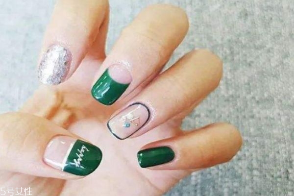 夏季做什么顏色的美甲好看 法式美甲哪種顏色適合夏天 夏季做什么顏色的美甲好看 法式美甲哪種顏色適合夏天