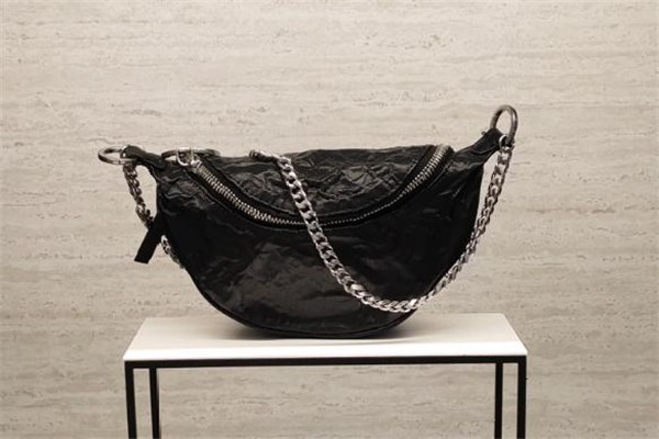 小ck腰包哪個顏色好看 小ck腰包有幾種顏色 小ck腰包哪個顏色好看 小ck腰包有幾種顏色