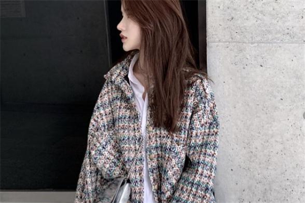 小香風外套是什么面料 小香風外套怎么清洗 小香風外套是什么面料 小香風外套怎么清洗