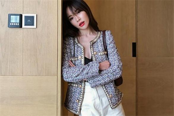 小香風外套是什么面料 小香風外套怎么清洗 小香風外套是什么面料 小香風外套怎么清洗