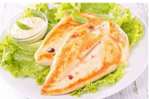 雞胸肉有什么營養(yǎng)價值呢 雞胸肉有多少熱量呢 雞胸肉有什么營養(yǎng)價值呢 雞胸肉有多少熱量呢