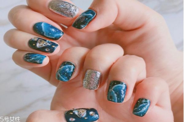 在家做美甲的基礎(chǔ)步驟 如何正確的做法式美甲 在家做美甲的基礎(chǔ)步驟 如何正確的做法式美甲