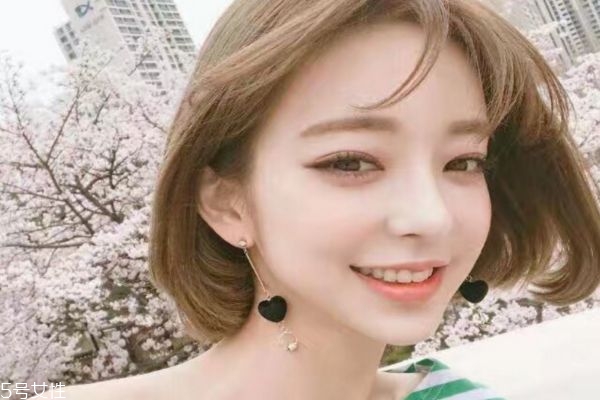 戴美瞳眼睛疼怎么辦 新手第一次怎么戴美瞳 戴美瞳眼睛疼怎么辦 新手第一次怎么戴美瞳