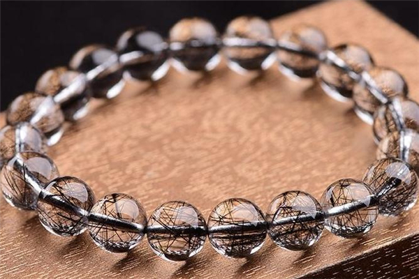 黑發(fā)晶是什么 黑發(fā)晶是怎么形成的 黑發(fā)晶是什么 黑發(fā)晶是怎么形成的