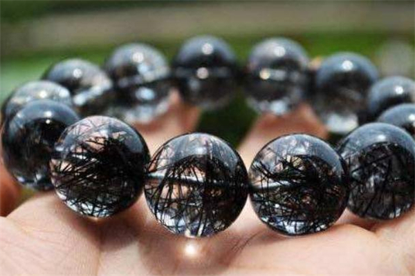 黑發(fā)晶需要消磁嗎 黑發(fā)晶怎么消磁 黑發(fā)晶需要消磁嗎 黑發(fā)晶怎么消磁