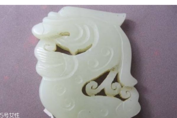 白玉應(yīng)該怎么存放呢 白玉的價格是怎么樣的呢 白玉應(yīng)該怎么存放呢 白玉的價格是怎么樣的呢