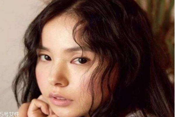 秋天怎么保養(yǎng)頭發(fā) 如何正確護(hù)理頭發(fā) 秋天怎么保養(yǎng)頭發(fā) 如何正確護(hù)理頭發(fā)