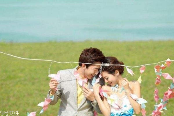 如何談戀愛(ài)方法 女生談戀愛(ài)技巧 如何談戀愛(ài)方法 女生談戀愛(ài)技巧