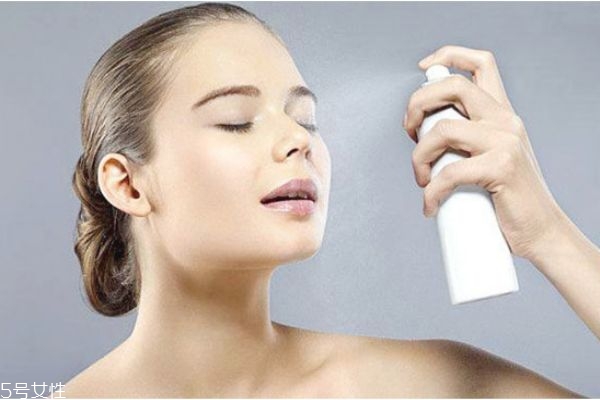 防護(hù)噴霧怎么用 隔離防護(hù)噴霧防曬嗎 防護(hù)噴霧怎么用 隔離防護(hù)噴霧防曬嗎