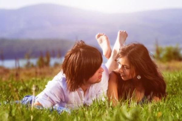 女生談戀愛要點(diǎn)小伎倆 女生談戀愛技巧