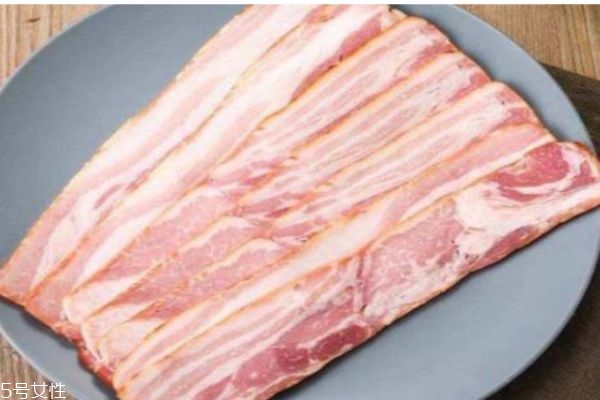 培根的肉是碎肉末嗎 孕婦可以滴培根嗎 培根的肉是碎肉末嗎 孕婦可以滴培根嗎