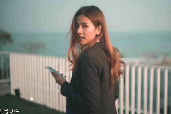 女生談戀愛(ài)要點(diǎn)小伎倆 女生談戀愛(ài)技巧 女生談戀愛(ài)要點(diǎn)小伎倆 女生談戀愛(ài)技巧