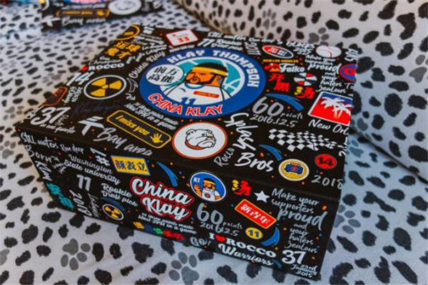 安踏kt4暗號(hào)開箱測(cè)評(píng) kt4暗號(hào)怎么貼好看 安踏kt4暗號(hào)開箱測(cè)評(píng) kt4暗號(hào)怎么貼好看