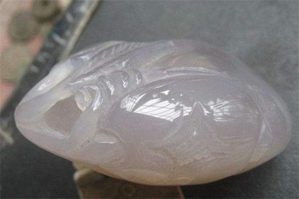 什么是水膽瑪瑙 水膽瑪瑙的功效與作用 什么是水膽瑪瑙 水膽瑪瑙的功效與作用