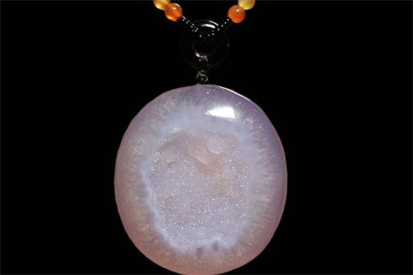 什么是水膽瑪瑙 水膽瑪瑙的功效與作用 什么是水膽瑪瑙 水膽瑪瑙的功效與作用