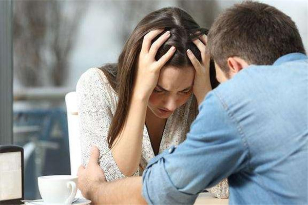 戀愛(ài)中怎么發(fā)現(xiàn)對(duì)方想分手了 如何感覺(jué)到對(duì)方想分手了 戀愛(ài)中怎么發(fā)現(xiàn)對(duì)方想分手了 如何感覺(jué)到對(duì)方想分手了