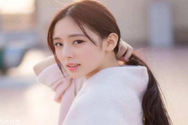 男生追女生時聊天話題 男生追女生方法 男生追女生時聊天話題 男生追女生方法