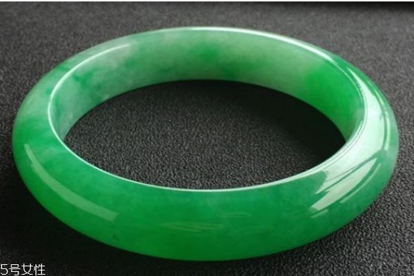 怎么樣來(lái)鑒定岫巖玉呢 岫巖玉盛產(chǎn)哪里呢 怎么樣來(lái)鑒定岫巖玉呢 岫巖玉盛產(chǎn)哪里呢