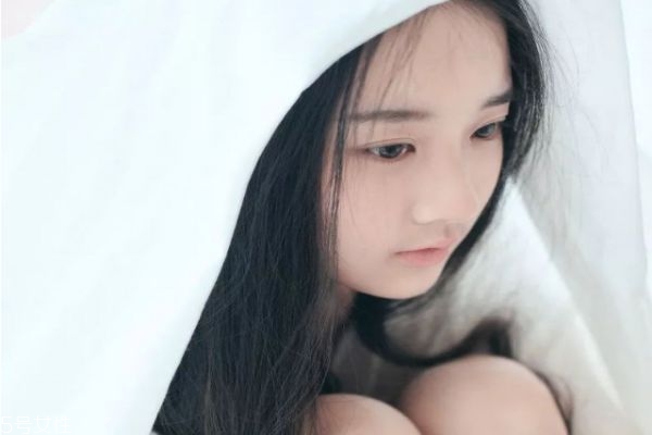 男生追女生時聊天話題 男生追女生方法 男生追女生時聊天話題 男生追女生方法