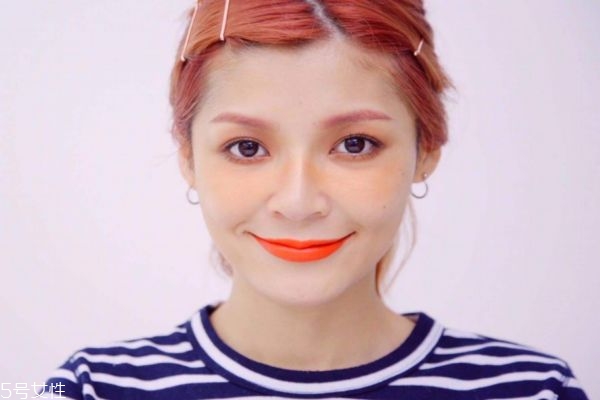 臟橘色發(fā)色適合男生嗎 臟橘色發(fā)色適合上班族嗎