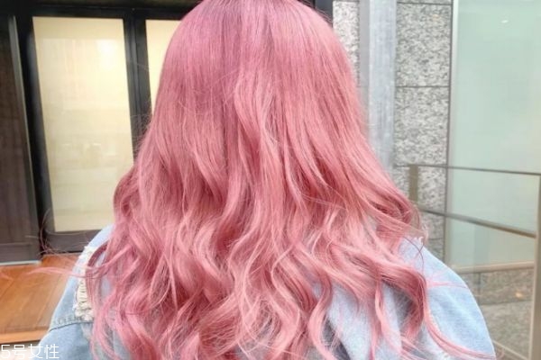 櫻花粉發(fā)色能保持幾天 櫻花粉發(fā)色掉色后是什么顏色 櫻花粉發(fā)色能保持幾天 櫻花粉發(fā)色掉色后是什么顏色