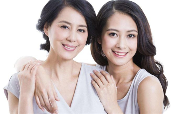 婚后怎么討好婆婆 婆媳關(guān)系緊張?jiān)趺刺幚? alt=