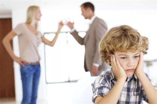 夫妻經(jīng)常吵架該離婚嗎 夫妻經(jīng)常吵架怎么辦 夫妻經(jīng)常吵架該離婚嗎 夫妻經(jīng)常吵架怎么辦