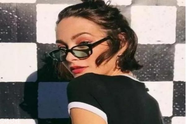 什么臉型不適合剪短發(fā) 哪些人不適合剪短發(fā) 什么臉型不適合剪短發(fā) 哪些人不適合剪短發(fā)