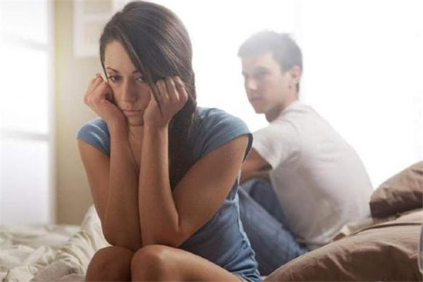 夫妻冷戰(zhàn)多久會(huì)沒感情 夫妻冷戰(zhàn)怎么解決 夫妻冷戰(zhàn)多久會(huì)沒感情 夫妻冷戰(zhàn)怎么解決