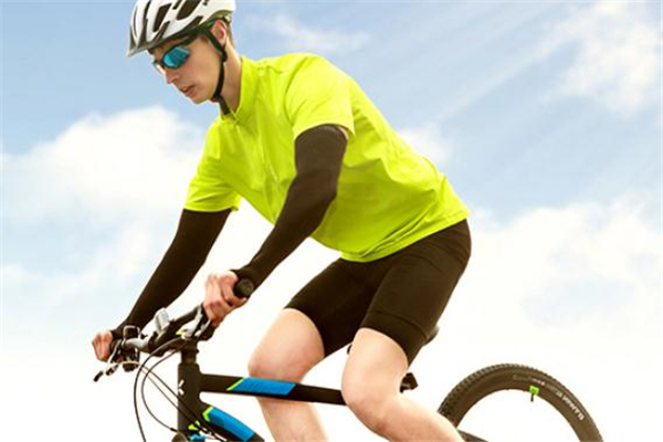 防曬袖套可以機(jī)洗嗎 防曬袖套可以曬嗎 防曬袖套可以機(jī)洗嗎 防曬袖套可以曬嗎