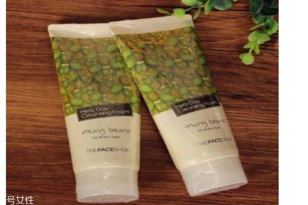 嬋真的洗面奶怎么樣呢 嬋真的代言人有哪些呢 嬋真的洗面奶怎么樣呢 嬋真的代言人有哪些呢