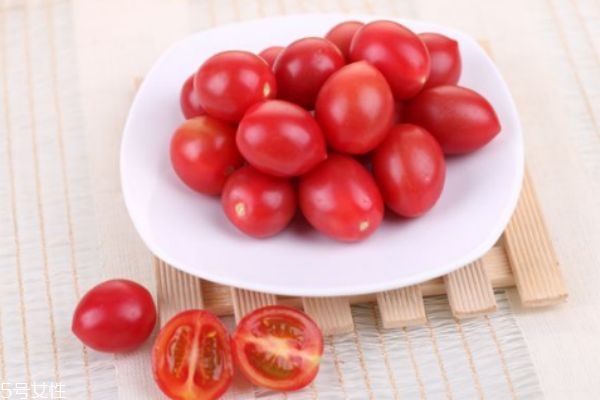 吃圣女果有什么要注意的呢 圣女果生長在哪里呢 吃圣女果有什么要注意的呢 圣女果生長在哪里呢